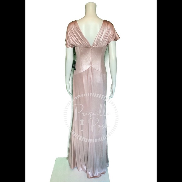NWT ADRIANNA PAPELL Metallic Twist Cap Sleeve Gown - Picture 8 of 15